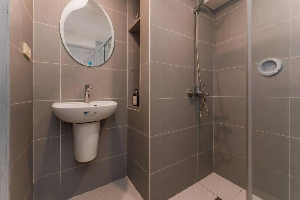 Airport Express Hostel E-527, 2 Minutes To Airport,Fast Wifi, Free Netflix Lapu-Lapu City Exterior photo