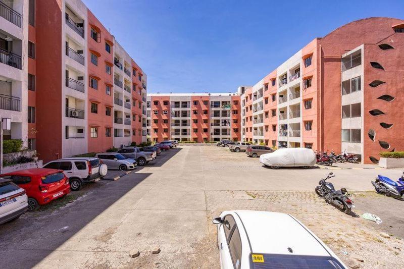 Airport Express Hostel E-527, 2 Minutes To Airport,Fast Wifi, Free Netflix Lapu-Lapu City Exterior photo